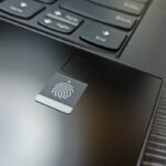 Lenovo-Yoga-9i-fingerprint-scanner