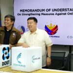 Henry-Aguda-DICT-secretary-and-Dennis-Uy